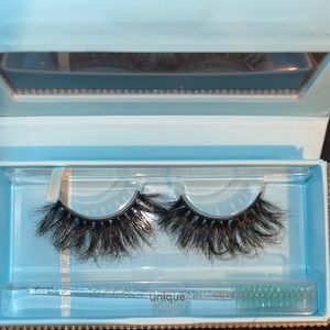 Unique Lash